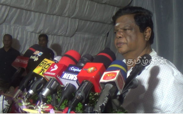 பட்டிருப்பு பாலத்தை அமைப்பதற்கு நான் முன்னுரிமை வழங்குவேன்: பந்துல குணவர்த்தன(Photos) | Ranil Govt Final On Foreign Debt