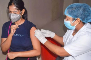 3 டோஸ் தடுப்பூசி தான் கொரோனாவிடமிருந்து முழுமையாக பாதுகாக்குமா? வெளியான முக்கிய தகவல்