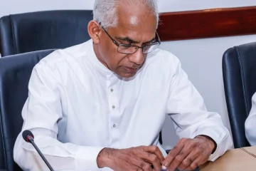 "ක්‍රිකට් පුටුවෙන් ආණ්ඩුකාර පුටුව ලෑස්ති වෙයි..." - ධුරය ඉරාන් වික්‍රමරත්නට?