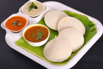 இட்லி சாப்பிடுவதால் என்ன நன்மைகள் கிடைக்கும் என்று யோசித்து உள்ளீர்களா?