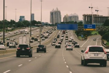 கனடாவில் பெண்ணின் வாகனத்தை நிறுத்தி கடத்த முயன்ற மற்றொரு பெண்! எச்சரிக்கை தகவல்