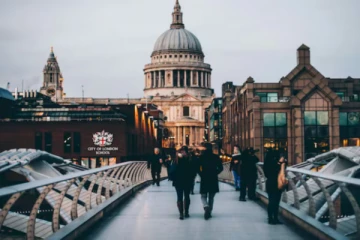 பிரித்தானியாவின் புதிய கட்டுப்பாடுகளால் வெளிநாட்டவர்களுக்கு புதிய சிக்கல்