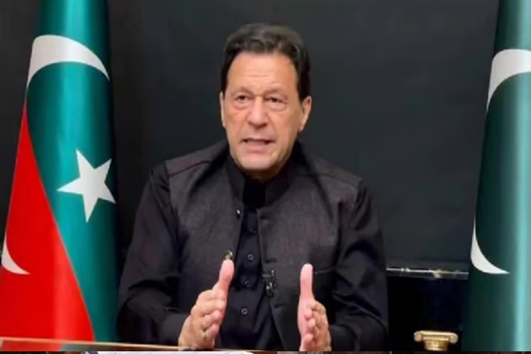 இம்ரான்கான் மனைவியின் உயிருக்கு ஆபத்து ; பாகிஸ்தானில் பரபரப்பு | Imran Khan S Wife S Life In Danger