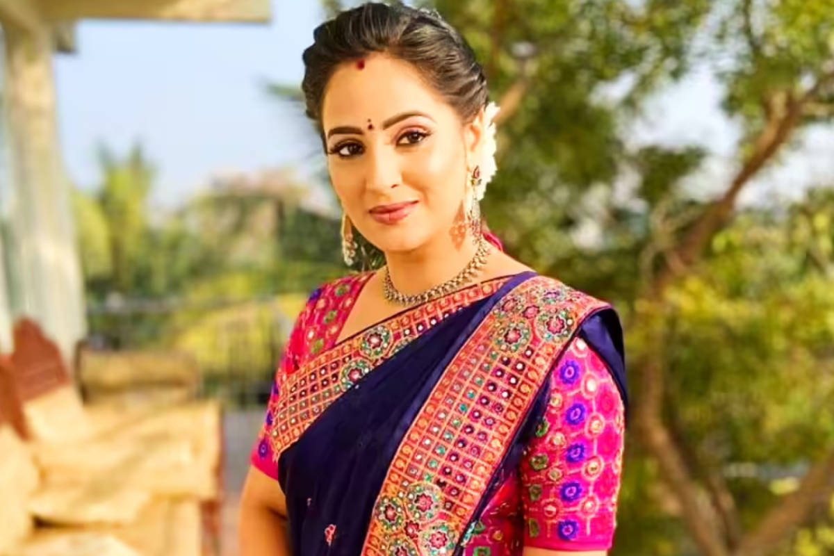 கர்ப்பமாக இருக்கும் மகராசி சீரியல் நடிகை மௌனிகா.. அவரே வெளியிட்ட மகிழ்ச்சியான பதிவு | Maharashi Serial Actress Mounika Devi Pregnant