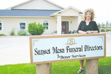 பிணங்களை விற்று பலரை ஏமாற்றிய அமெரிக்கா பெண்!