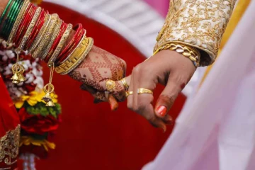 மணமேடையில் திடீரென மாயமான மணமகன்; மணமகள் எடுத்த அதிரடி முடிவு!