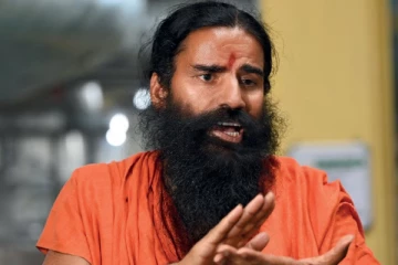 பதஞ்சலியின் 14 பொருட்கள் தயாரிப்பு பணி திடீர் நிறுத்தம் - என்ன காரணம்?