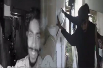 சிசிடிவி கேமராவுக்கு முத்தம்... தில்லாக போலீசாருக்கு சவால்விட்ட திருடர்கள்!