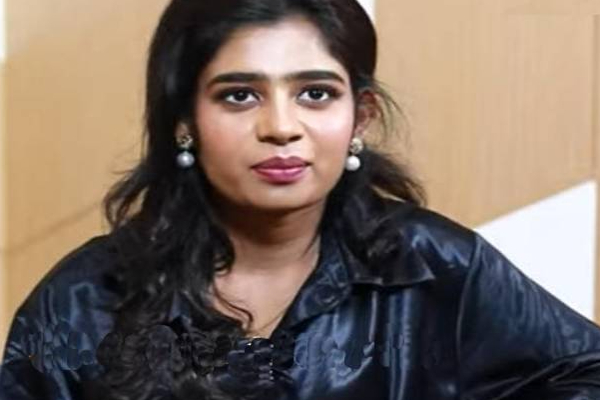 பிக்பாஸ் வீட்டில் இப்படி சொல்லியே என்னை விளையாட விடாம பண்ணிட்டாங்க! கோபமான ஜனனி | Bigg Boss Sri Lankan Girl Janany Interview