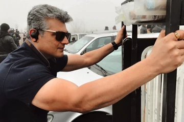 தல அஜித்தின் சுட்டித்தனமான மறுபக்கம்...இணையத்தை கலக்கும் புகைப்படம்!