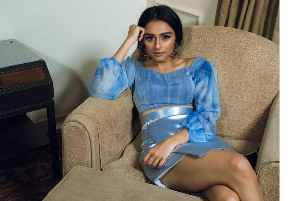 நம்ம சூப்பர் சிங்கர் பிரகதியா இது? இரவு பார்ட்டியில் குடித்து கும்மாளம் போட்டும் புகைப்படம் | Super Singer Pragathi Latest Night Party Photo