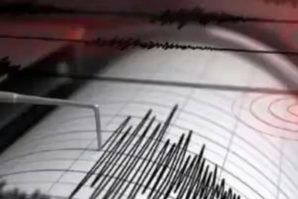 தாய்வான் நாட்டில் சக்தி வாய்ந்த நிலநடுக்கம் | Powerful Earthquake Hits Taiwan