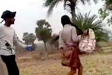 பள்ளி சீருடையில் பழங்குடியின சிறுமியை உதைத்து தாக்கிய சிறுவன்! வீடியோ வைரலானதால் முதல்வர் நடவடிக்கை