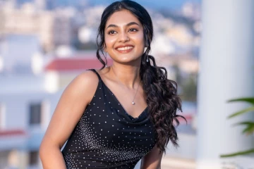 இளம் நடிகை இவானாவின் கிளாமர் போட்டோஷூட்