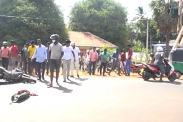 கிளிநொச்சியில் டிப்பருடன் இழுத்து செல்லப்பட்ட இருவர்;  நேர்ந்த துயரம்