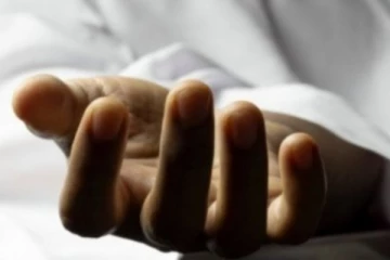 කොන්ක්‍රීට් බැම්මක් සහ පස්කණ්ඩියක් නිවසක් මතට කඩා වැටෙයි - සිදු වූ සංවේදී ඛේදවාචකය..