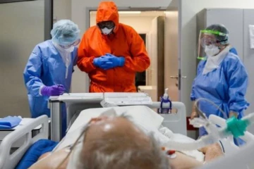 இலங்கையில் தீவிர சிகிச்சை பிரிவுகளில் அனுமதிக்கப்பட்டுள்ள 82 கோவிட் நோயாளிகள்