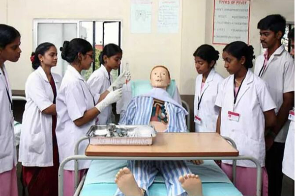 மருத்துவர்களுக்கு நிறுத்தப்பட்டது பயிற்சி கொடுப்பனவு | Cessation Of Training Allowances For Doctors