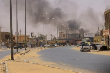 துணை இராணுவப் படைகள் நடத்திய தாக்குதலில் 80 பேர் உயிரிழப்பு