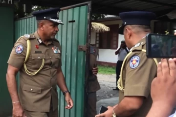 වෙඩි වැදුණු හිටපු පොලිස්පතිගේ නිවසට කඩුවෙල මහේස්ත්‍රාත්වරයා සහ පොලිස්පති පැමිණෙයි