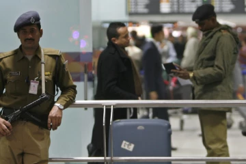 கொழும்பில் இருந்து சென்னை சென்றவர் கைது! கைப்பற்றப்பட்ட தங்கம்