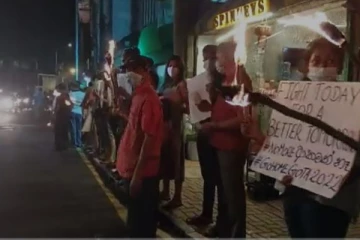 ஜனாதிபதி இல்லத்தை முற்றுகையிட்டு போராட்டம்! மிரிஹான வீதியை பயன்படுத்துவோருக்கான அவசர அறிவித்தல்