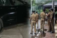 குடும்பத்துடன் சென்ற வர்த்தகர் கொடூரமாக தாக்கப்பட்டு கடத்தல் - மனைவி காயம் - தப்பிய மகள்கள்