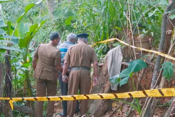 மின்சார வேலியில் சிக்கி இரு பிள்ளைகளின் தாய் மரணம் (Video)