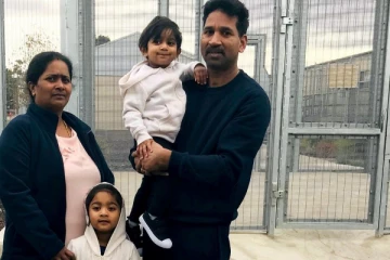 அவுஸ்திரேலியாவில் இருந்து மீண்டும் நாடு கடத்தப்படும் ஆபத்தில் இலங்கை தமிழ் குடும்பம்