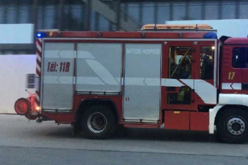 சுவிஸ் மாகாணம் ஒன்றில் ஏற்பட்ட தீ விபத்தால் விமானங்கள் தாமதம்