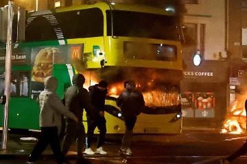 அயர்லாந்தில் பரபரப்பை ஏற்படுத்திய கத்திக்குத்து சம்பவம்!