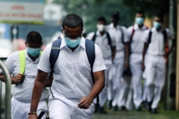 பாடசாலை மாணவனை தாக்கிய மூன்று ஆசிரியர்கள்!