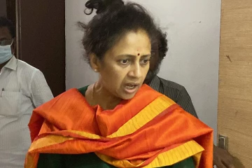 நடிப்பதை நிறுத்திய லட்சுமி ராமகிருஷ்ணன்! இந்த நடிகையின் மோசமான செயல் தான் காரணம்