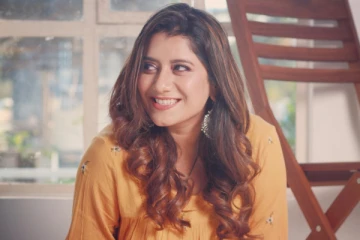 விஜய் டிவியை விட்டு விலக முடிவெடுத்த பிரியங்கா! அதிர்ச்சி முடிவுக்கு இதுதான் காரணம்