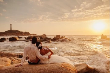 දින 675ක්.. මේකනම් පිස්සුවක්.. දිගම මධුසමය ගත කරමින් යුවළක් තැබූ ලෝක වාර්තාව..(PHOTOS)