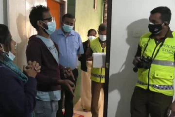 நுவரெலியாவிற்கு சுற்றுலா சென்ற கணவன் - மனைவி விடுதி அறையில் சடலமாக மீட்பு!