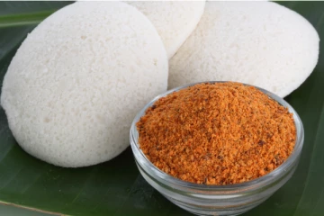 அபார சுவையில் இப்படி இட்லி பொடி செய்து சாப்பிடுங்க! 10 இட்லி கூட பத்தாது