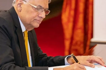 ජනපති වැඩබලන මුදල් අමාත්‍යවරයෙකු පත් කරයි..