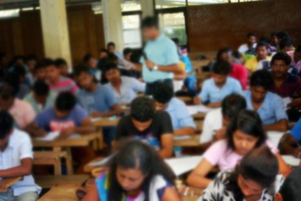 யாழில் ஞாயிற்றுக்கிழமைகளில் தனியார் கல்வி நிறுவனங்களுக்கு விடுமுறை - தீர்மானத்தில் மாற்றம் இல்லை | Banned Private Tution On Sundays Jaffna Ga