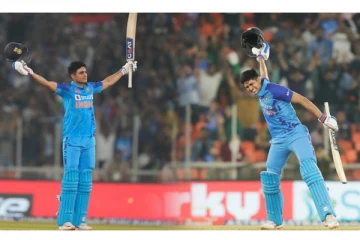 டெஸ்ட், ஒருநாள், டி20 என 3 பார்மெட்டில் சதம் வீசி மாபெரும் சாதனைப் படைத்த சுப்மன் கில்....!