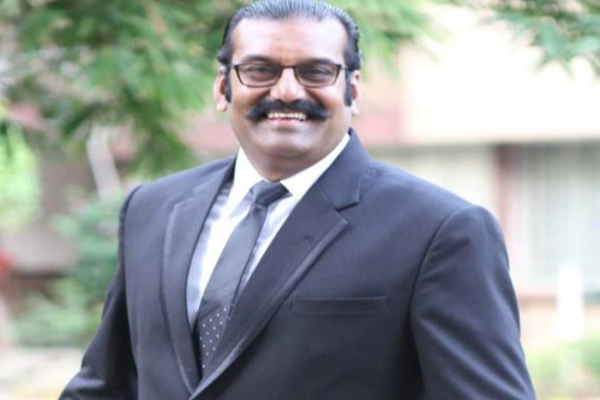 வதந்திக்கு சரியான பதிலடி.... மருமகள் அக்ஷயாவை தடபுடலாக வரவேற்ற நெப்போலியன் | Actor Napoleon Welcomed Daughter In Law Akshaya