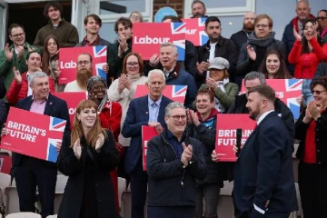பிரித்தானியா உள்ளாட்சி தேர்தலில் 319 ஆசனங்களுடன் தொழிற்கட்சி ஆதிக்கம்: ரிஷி சுனக் கட்சி கடும் பின்னடைவு