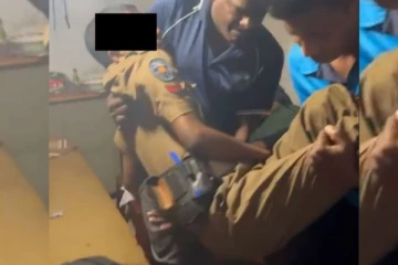 போதையில் தூங்கிய பொலிஸார் பணியிடை நீக்கம்