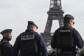 பிரான்ஸில் நேர்ந்த கொடூர கொலை ; கூறிய ஆயுதத்தால் 50 முறை தாக்கி உயிருடன் எரிக்கப்பட்ட 15 வயது இளைஞன்