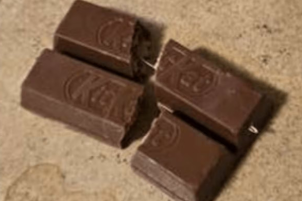 கனடாவில் இனிப்புப் பண்டங்களில் ஊசிகள் | Needle Spiked Halloween Candy Reported