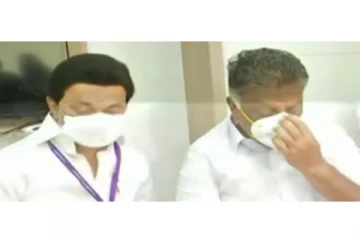 கதறி அழுத ஓபிஎஸ் - கையை பிடித்து ஆறுதல் கூறிய முதல்வர் ஸ்டாலின்