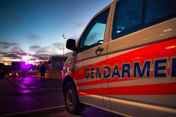 சுவிஸில் பட்டப்பகலில் பொலிசார் முன்னிலையில் தீக்குளித்த பெண்