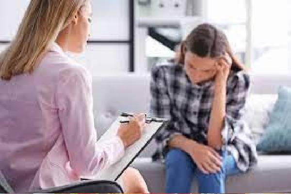 hoarding disorder: பதுக்கல் கோளாறு என்றால் என்ன? அறிகுறிகள் என்னென்ன? | Hoarding Disorder Symptoms In Tamil