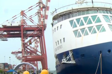 අති සුඛෝපභෝගී "ඕෂන් ඔඩිසි" කොළඹ වරායට..