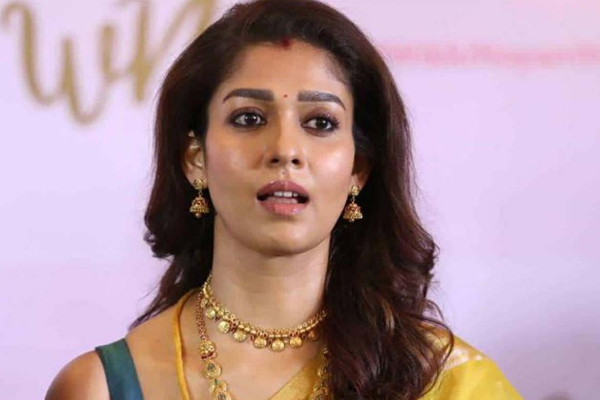 65 வயது நடிகருடன் நான்காவது முறையாக இணையும் நயன்தாரா.. வெளிவந்த லேட்டஸ்ட் அப்டேட் | Nayanthara Again Join Hands With Balakrishna